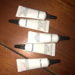 Chanel Le Lift anti wrinkle eye cream